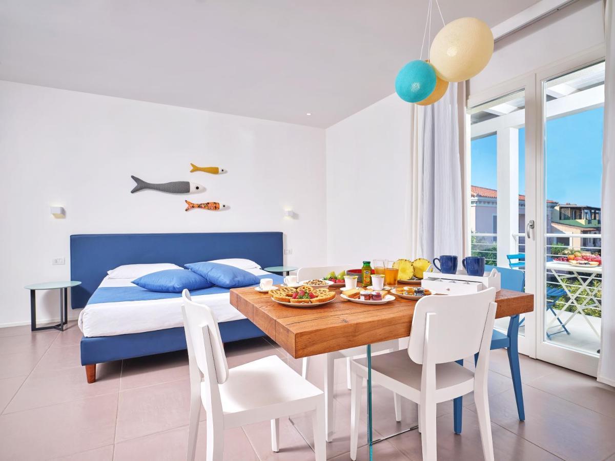 Felix Hotels - Hotel Residence Porto San Paolo Bagian luar foto