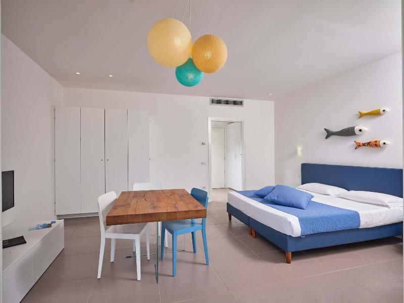 Felix Hotels - Hotel Residence Porto San Paolo Bagian luar foto